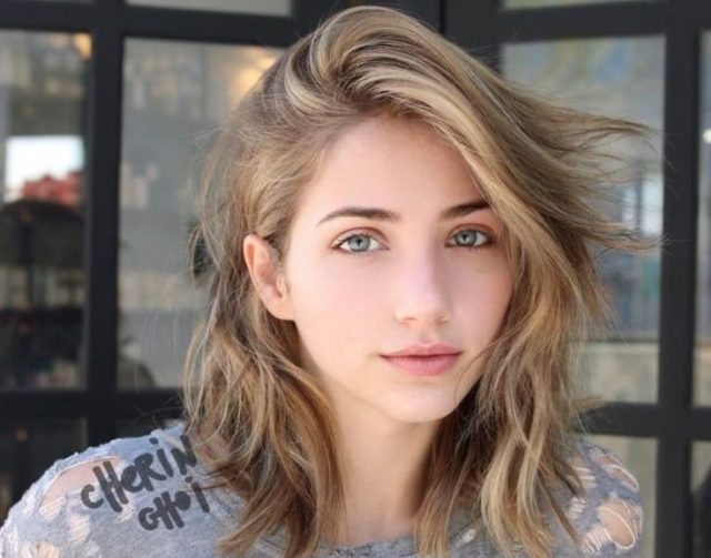 Emily Rudd Wiki, Age, Height, Parents, Boyfriend and Family Life Of The Model