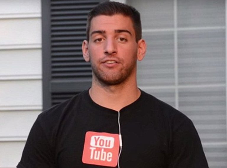 Joey Salads Biography, Quick Facts And Family Life of The YouTube Star