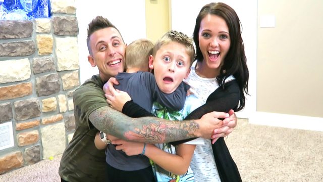 Who Is Shanna Riley? 6 Quick Facts About Roman Atwood’s Ex-wife