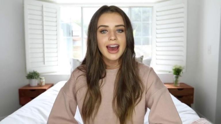Jess Conte Bio: How Old is She, How Long Has She and Gabriel Been Together