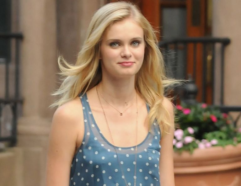Who Is Sara Paxton? Her Parents, Height, Boyfriend, Family, Other Facts