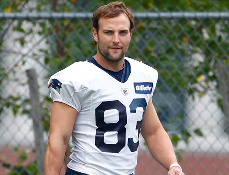 Wes Welker Wife (Anna Burns), Height, Net Worth, Brother, Where is He Now?