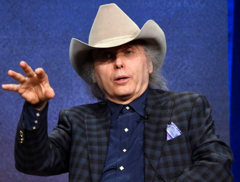 Is Dwight Yoakam Married? Who Is His Wife? Age, Daughter