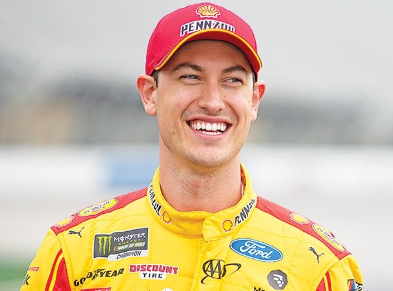 Joey Logano Wife (Brittany Baca), Why He Fought With Kyle Busch, Height